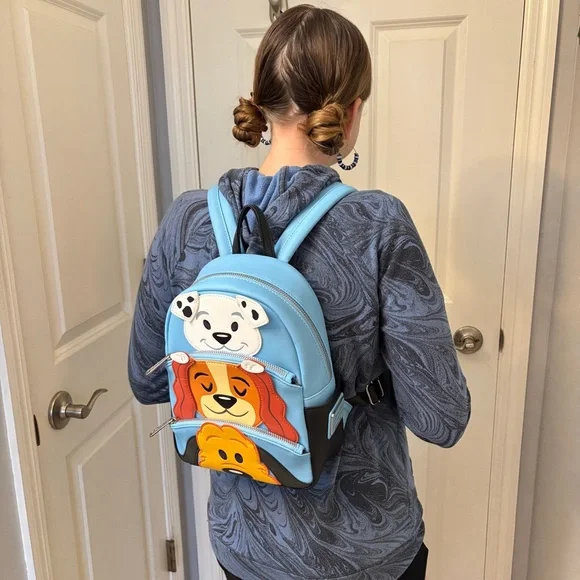 NWOT Disney Parks Exclusive 2018 Retired Disney Dogs Loungefly Backpack - Picture 3 of 9